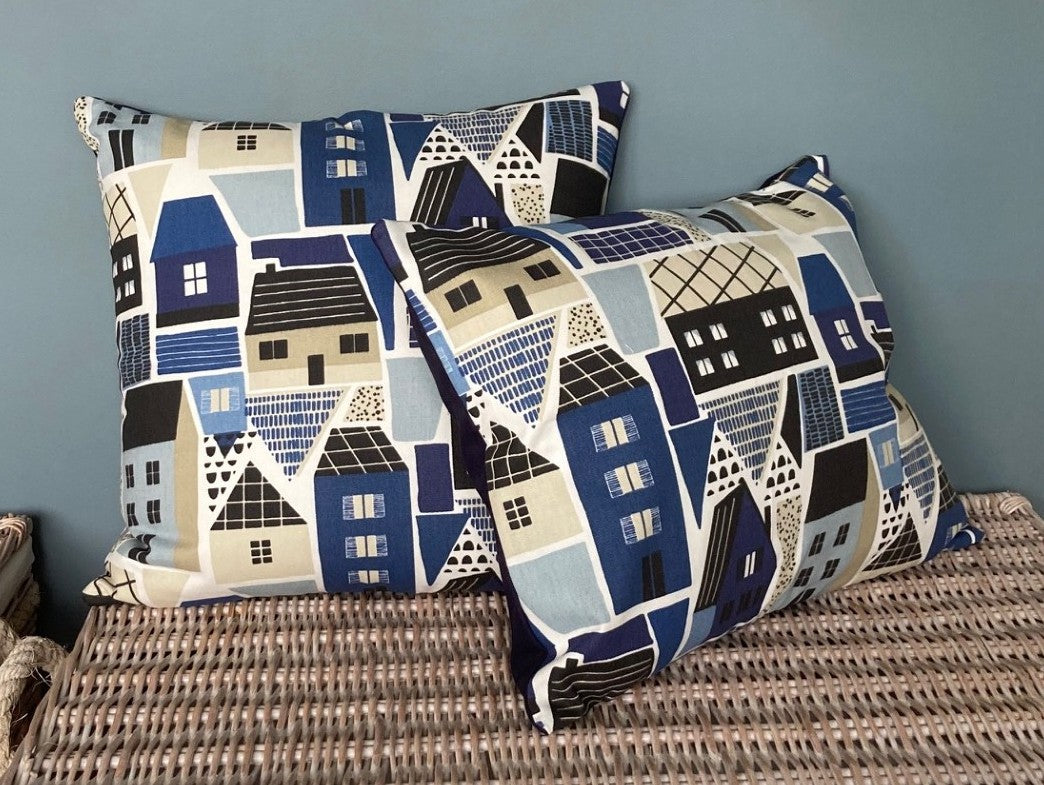 Clovelly Cushion
